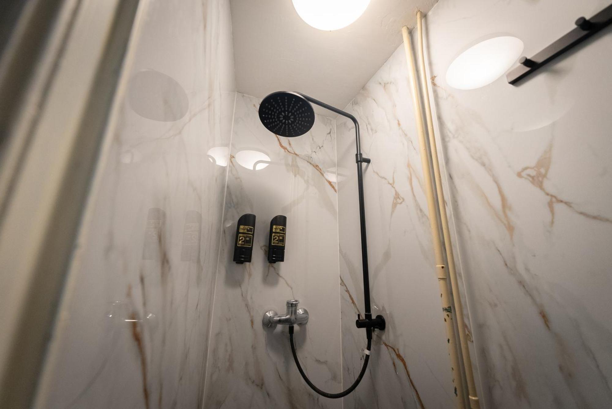 The Crown Hotel Amsterdam Extérieur photo